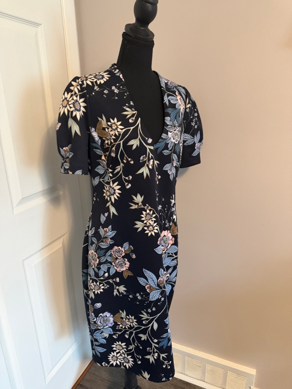 Vince Camuto Black Floral V-Neck Midi Dress with Blue and Pink Accents - Picture 10 of 12